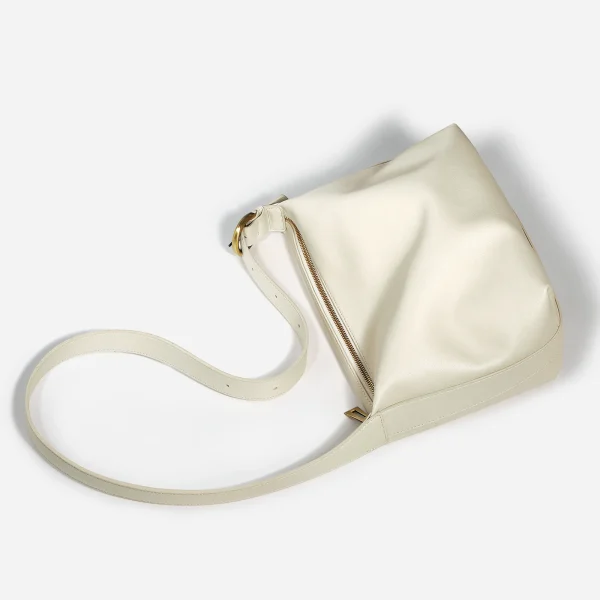 2026 New Cowhide Tote Bag Fashionable and Versatile Commuter Bag Small and Luxury Shoulder Bag